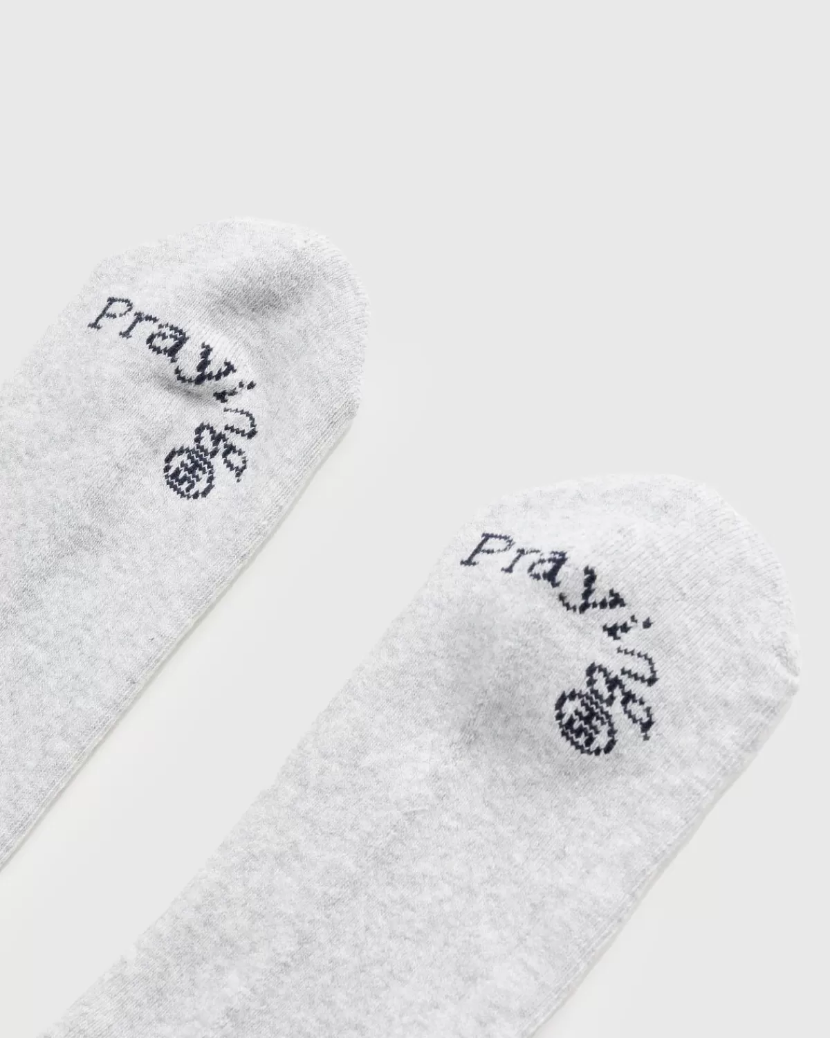 praying_x_highsnobiety_not_in_paris_crew_sokken_grijs_1.webp Praying X Highsnobiety Not In Paris Crew Sokken Grijs Hot