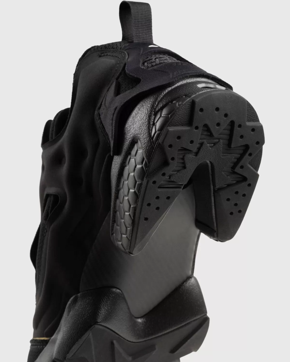 reebok_x_maison_margiela_instapump_fury_memory_of_black_2.webp Reebok X Maison Margiela Instapump Fury Memory Of Black Shop