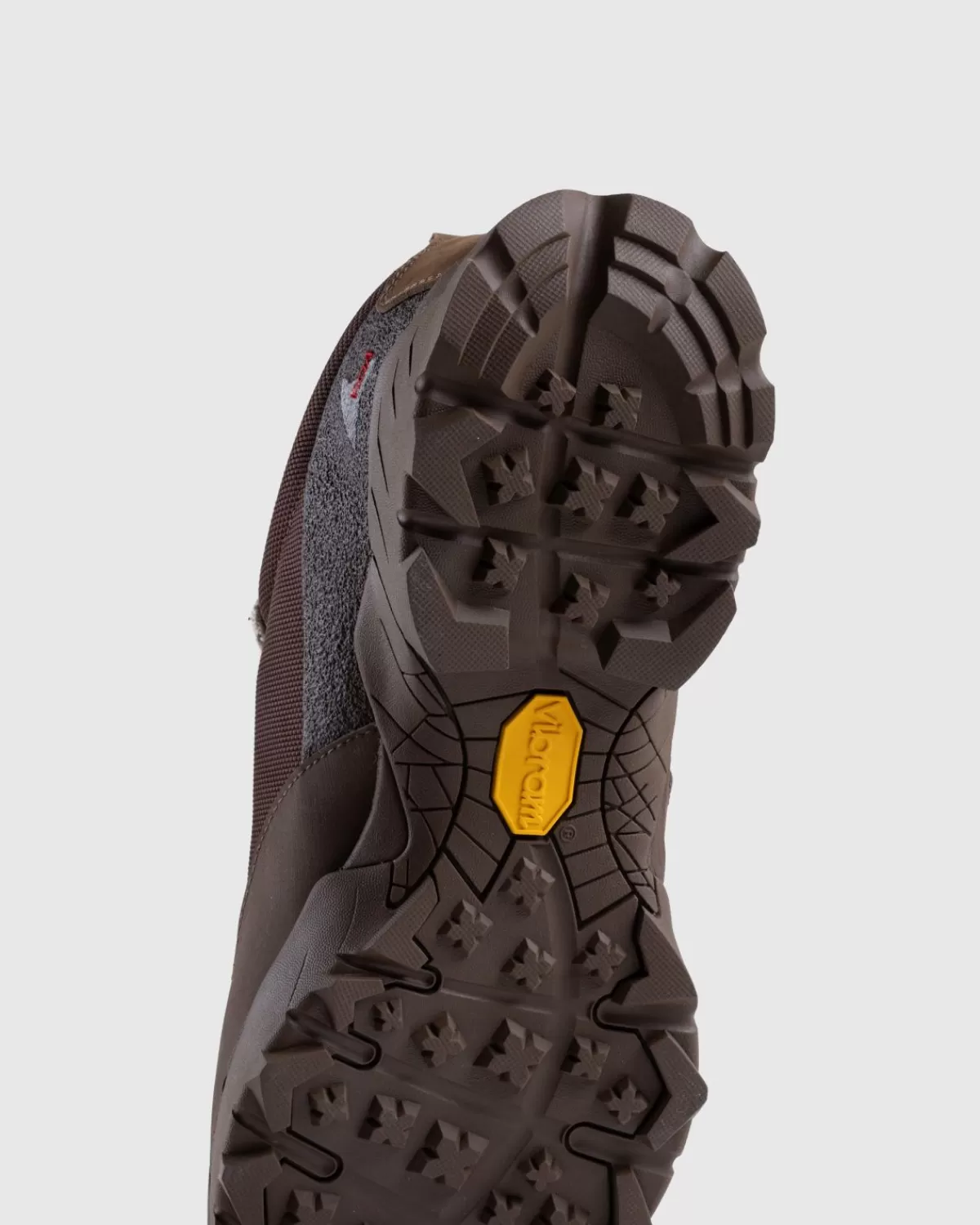 roa_neal_brown_1.webp ROA Neal Brown Store