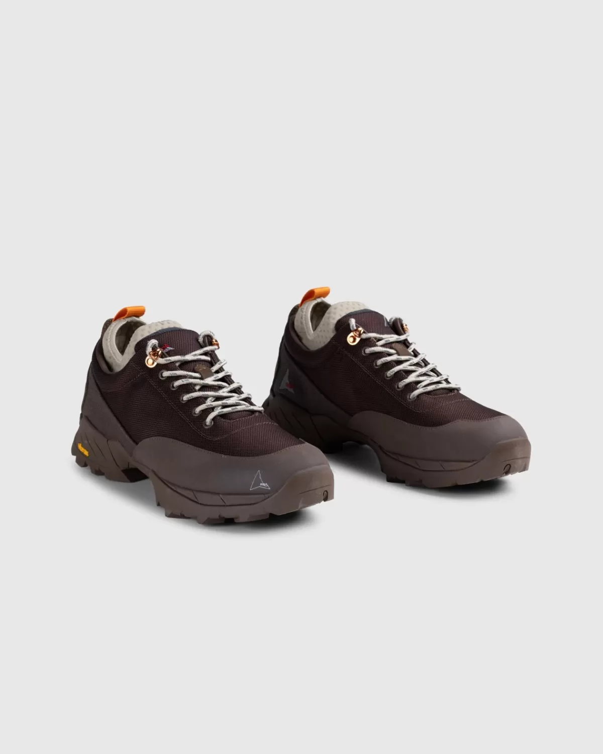 roa_neal_brown_6.webp ROA Neal Brown Store