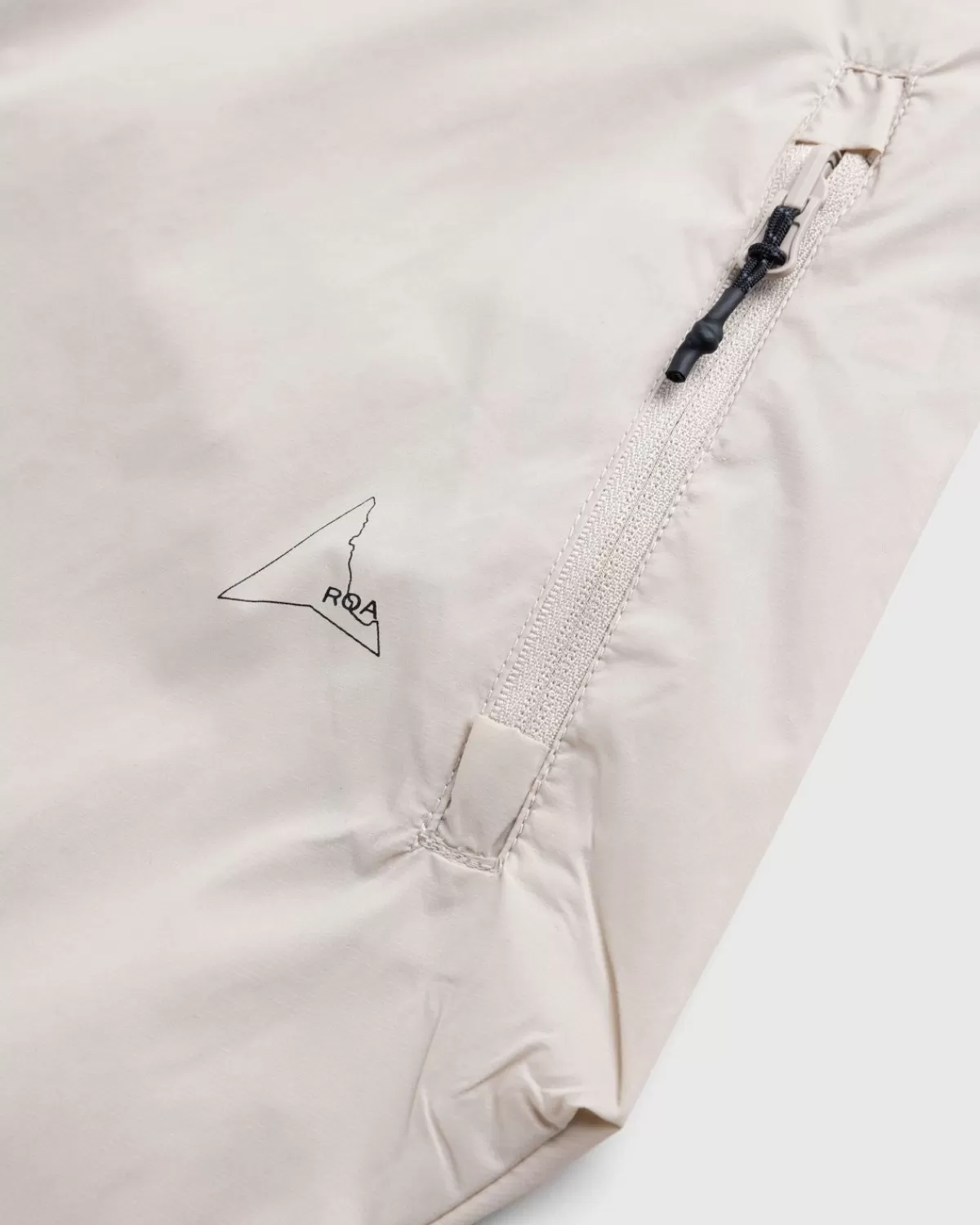 roa_opvouwbare_schoudertas_beige_2.webp ROA Opvouwbare Schoudertas Beige New