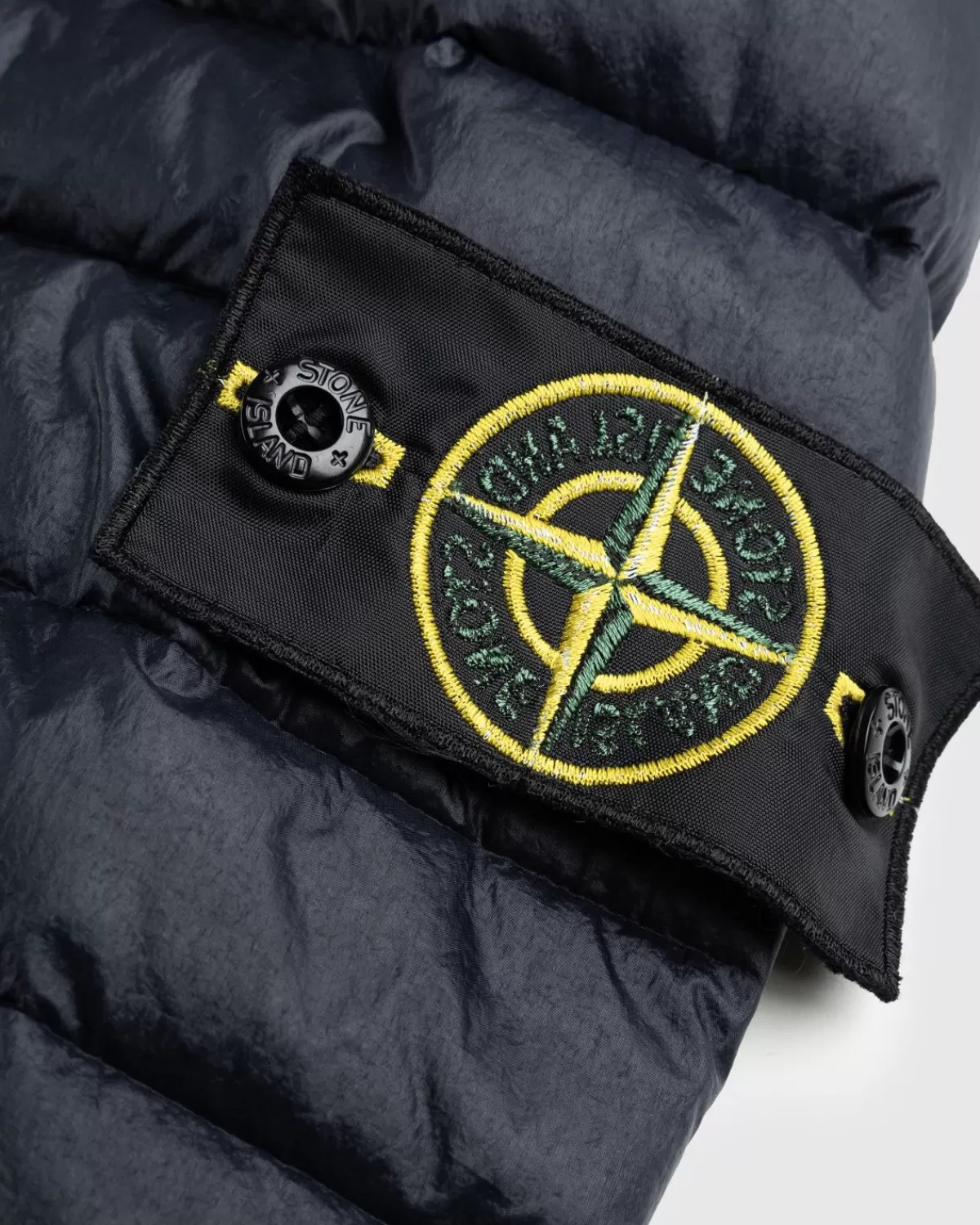 stone_island_opvouwbaar_donsjack_van_gerecycled_nylon_marineblauw_2.webp Bovenkleding^Stone Island Opvouwbaar Donsjack Van Gerecycled Nylon, Marineblauw