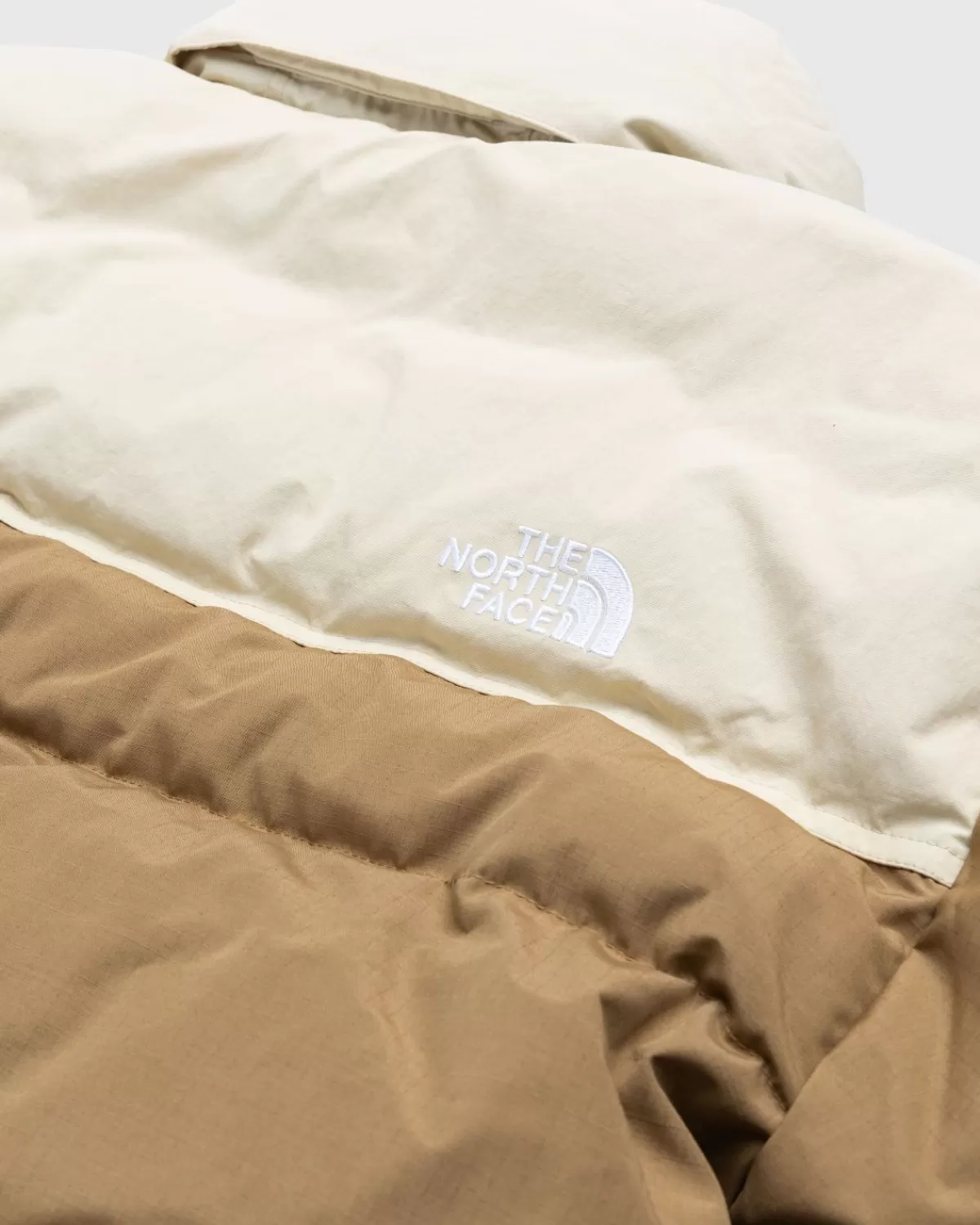 Bovenkleding^The North Face '92 Low-Fi Hi-Tek Nuptse Utility Bruin/Gravel