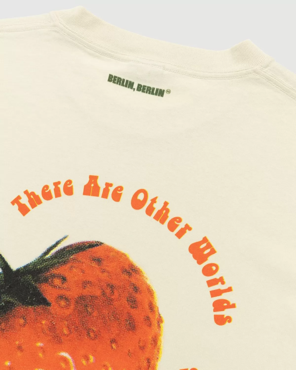 tresor_x_highsnobiety_berlijn_berlijn_3_strawberry_disco_tshirt_eggshell_3.webp Tresor X Highsnobiety Berlijn, Berlijn 3 Strawberry Disco T-Shirt Eggshell Cheap