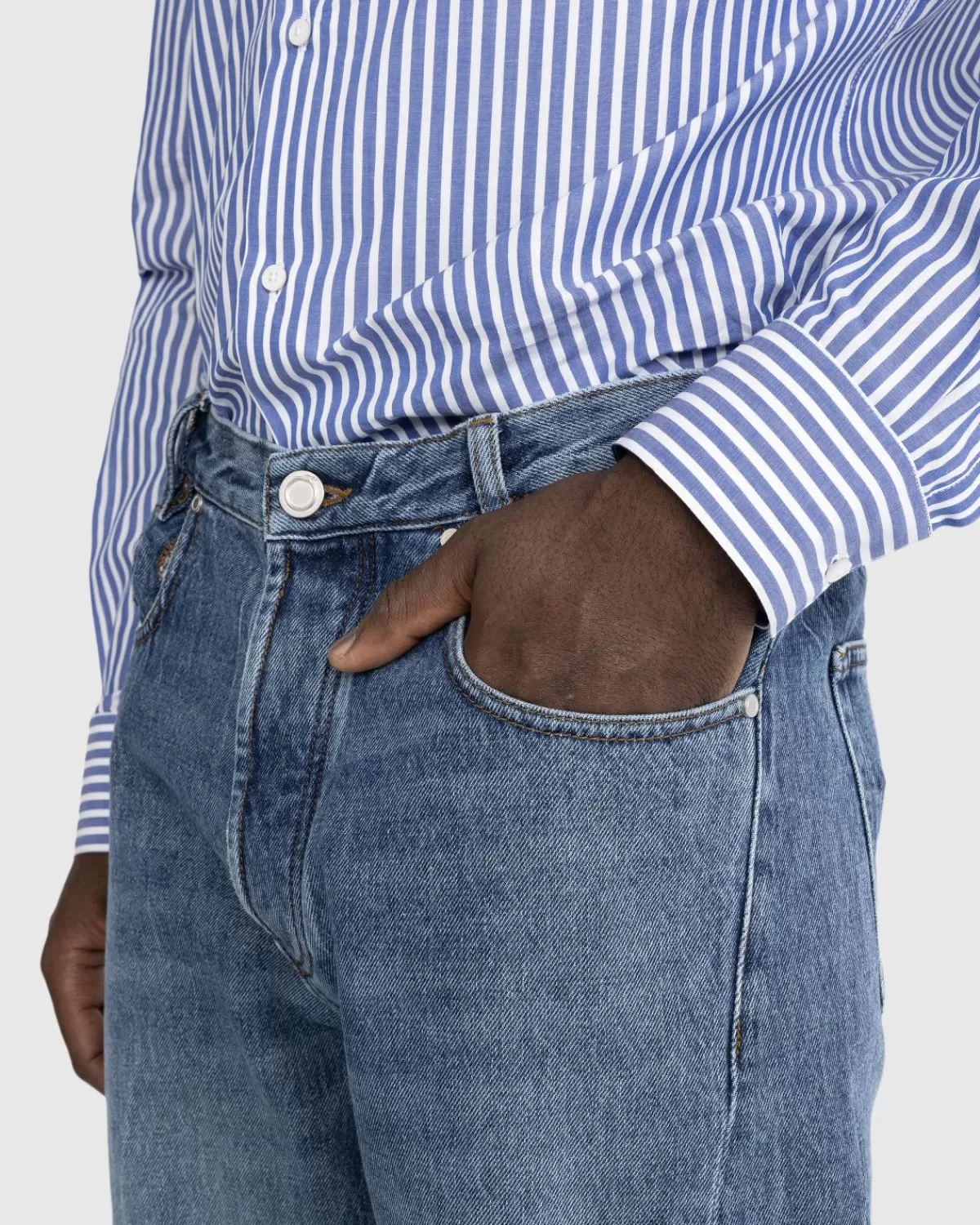 trussardi_vijf_zakken_gedraaide_taps_toelopende_jeans_blauw_stijf_5.webp Broek^Trussardi Vijf Zakken Gedraaide, Taps Toelopende Jeans, Blauw Stijf