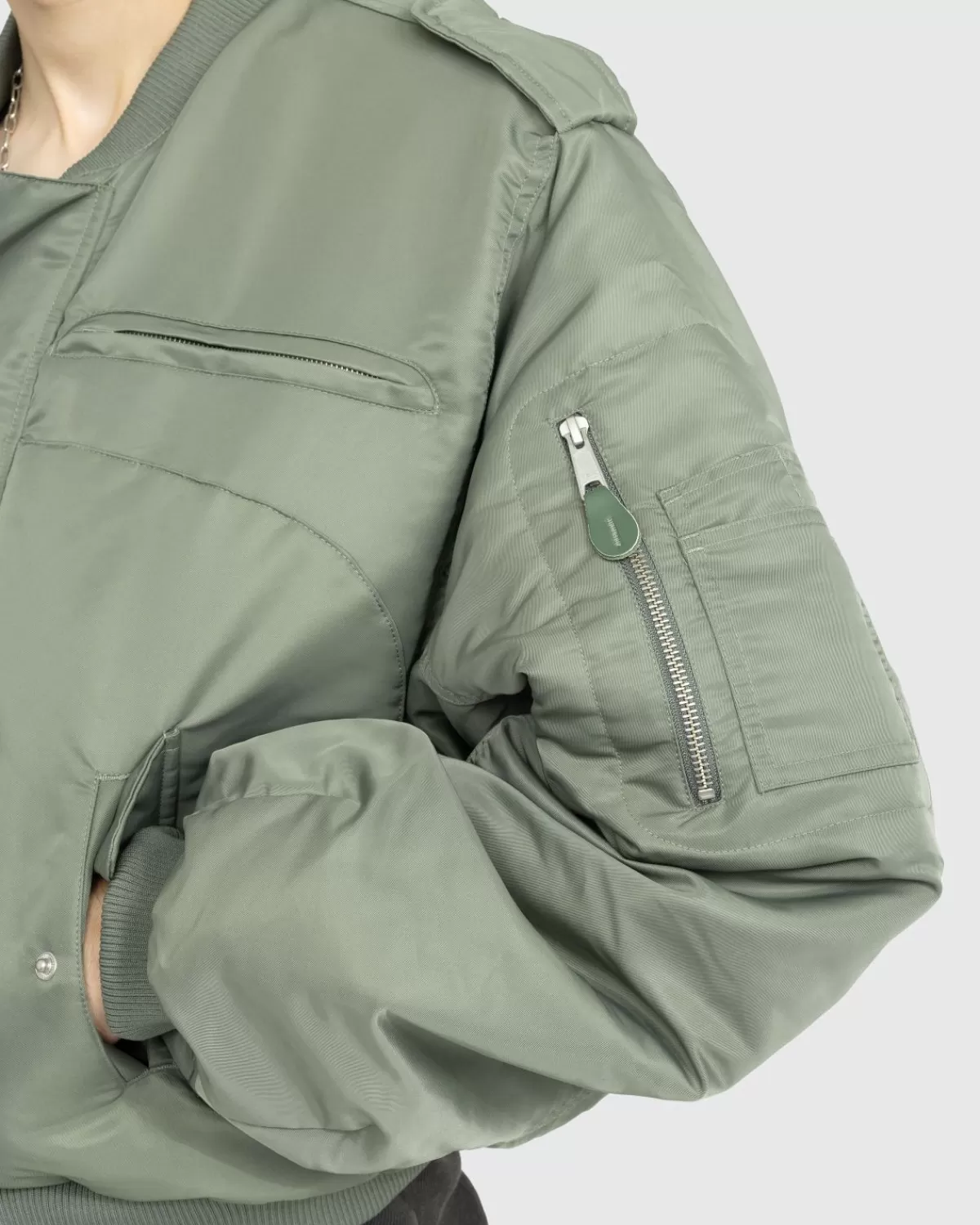 volledige_studios__a2_bommenwerpermoeras_5.webp Bovenkleding^Entire Studios Volledige Studio'S - A-2 Bommenwerpermoeras