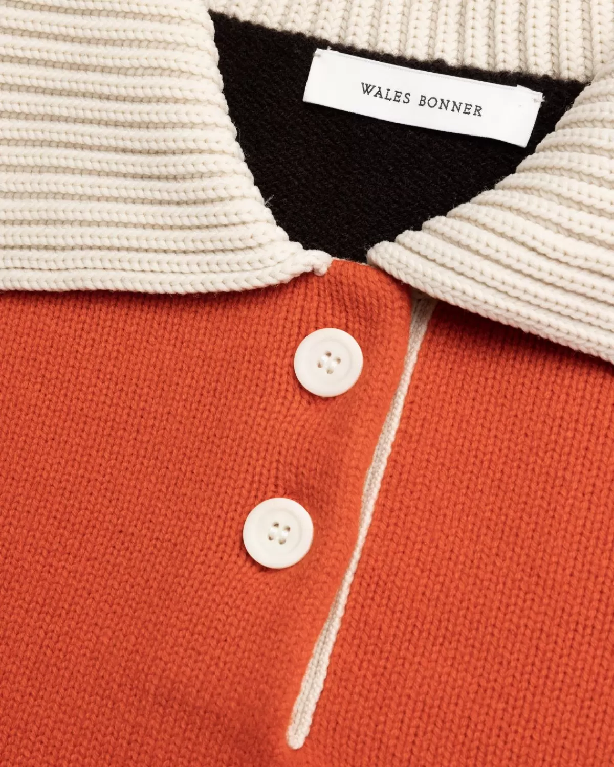 wales_bonner_calm_polo_kastanjebruinivoorrobijnrood_5.webp Gebreide Kleding^Wales Bonner Calm Polo Kastanjebruin/Ivoor/Robijnrood