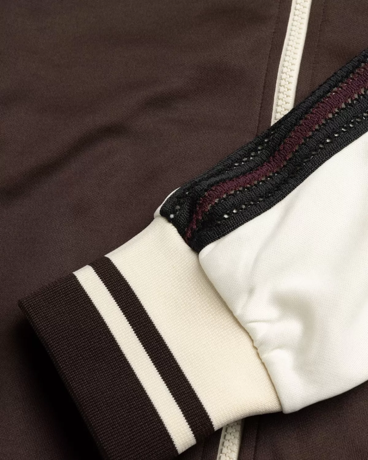 wales_bonner_kola_baantop_kastanjebruinivoor_2.webp Bovenkleding^Wales Bonner Kola Baantop Kastanjebruin/Ivoor